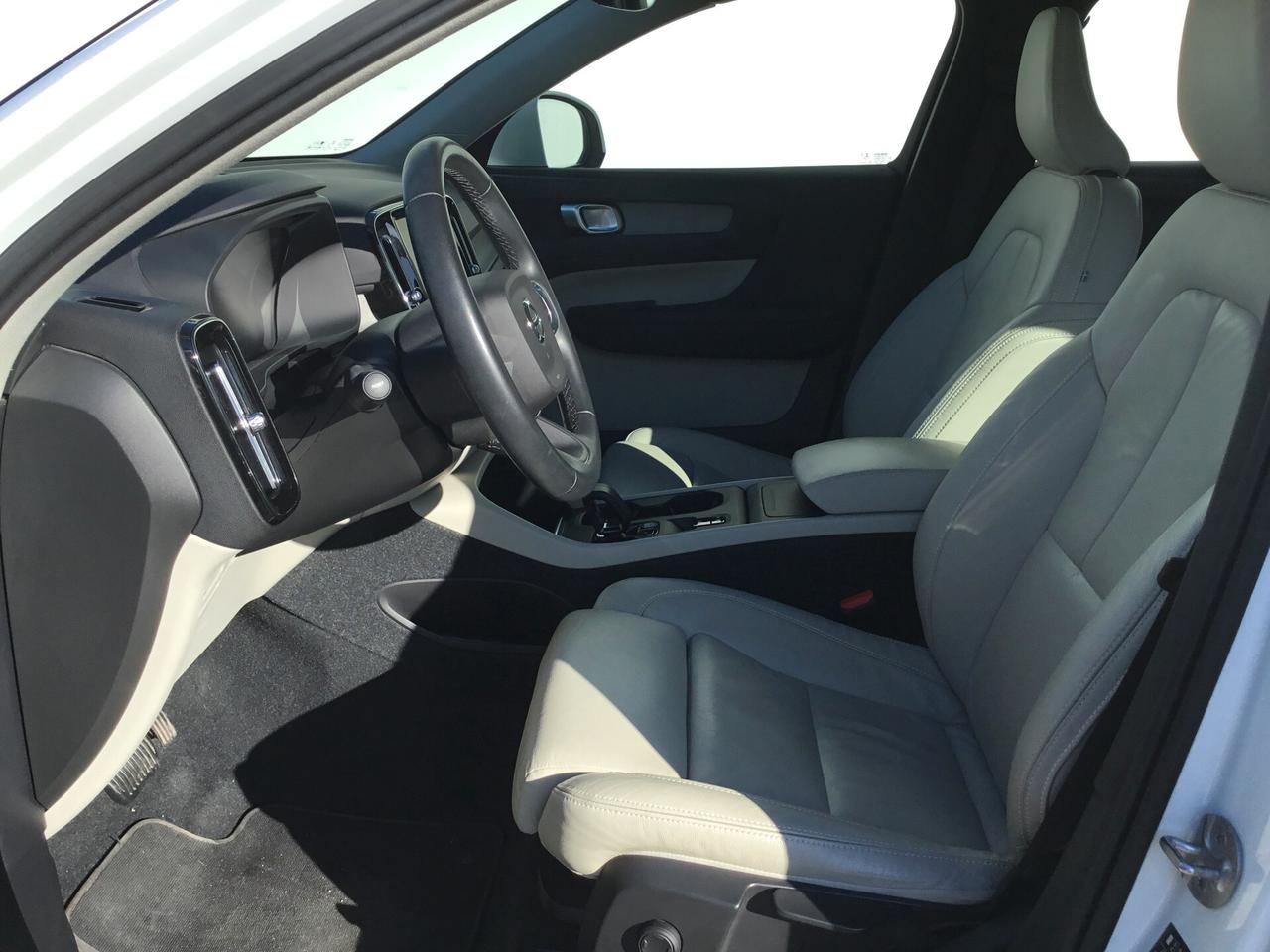 Volvo XC40 B3 automatico Core
