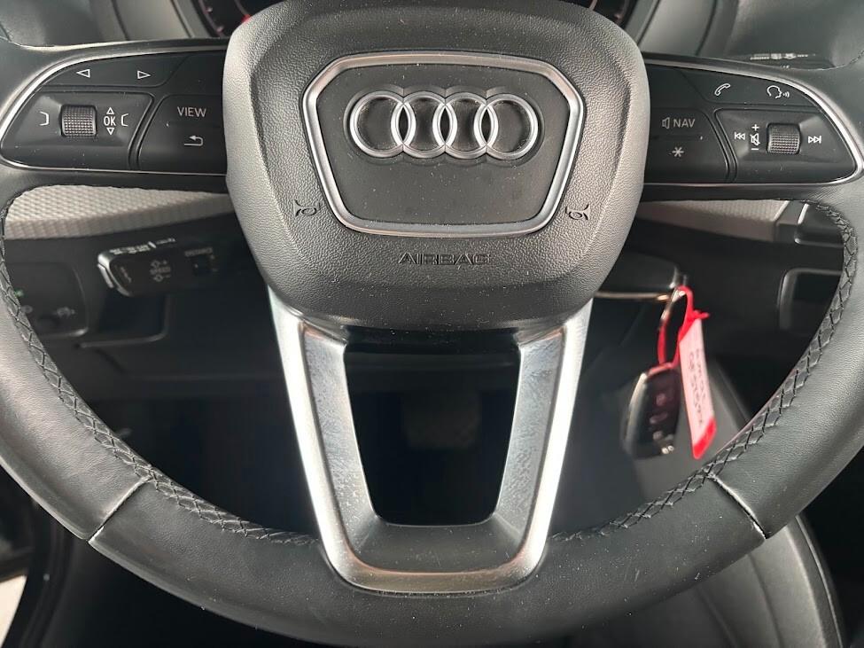 Audi Q2 35 TFSI S tronic Business Plus