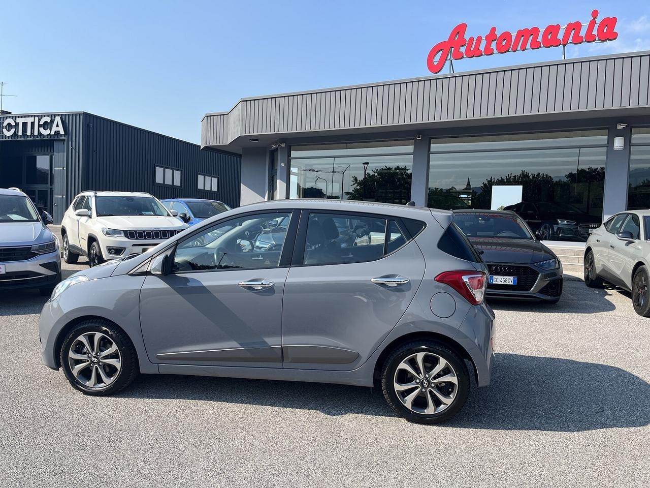 hyundai i 10 1200 cc STYLE