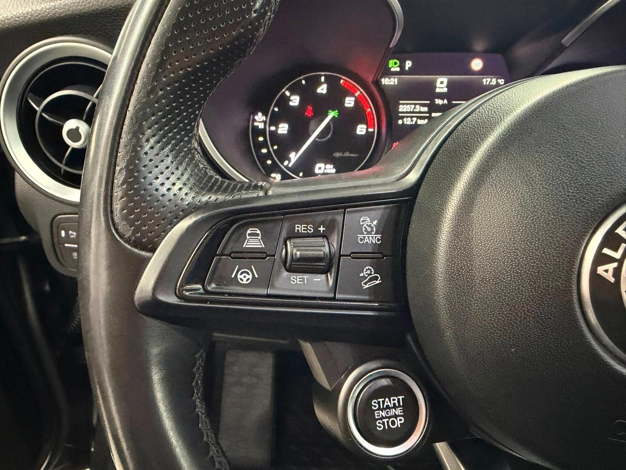 Alfa Romeo Stelvio 2.2 Turbodiesel 160 CV AT8 RWD Business