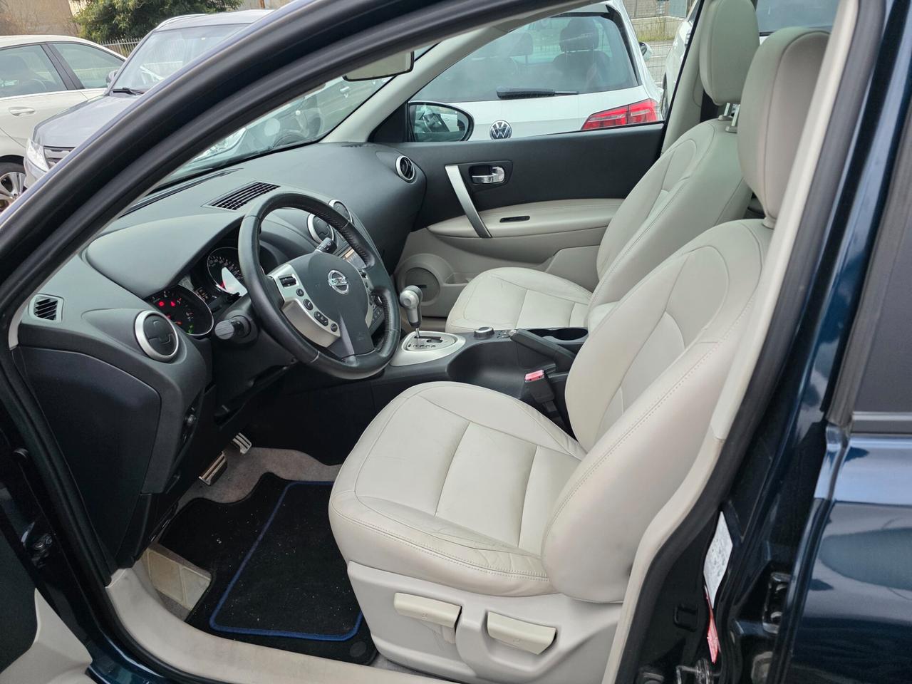 Nissan Qashqai Qashqai+2 2.0 dCi DPF 4WD aut. n-tec