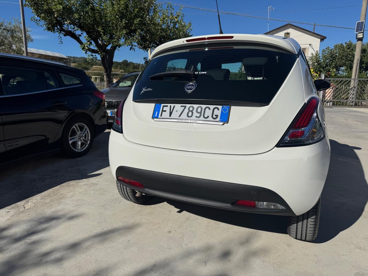 Lancia Ypsilon 1.2 69 CV 5 porte S&S Gold