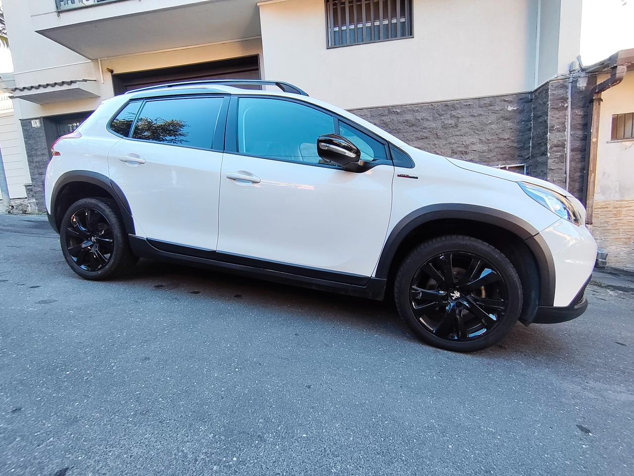 Peugeot 2008 Turbo 130 GT Line 2016
