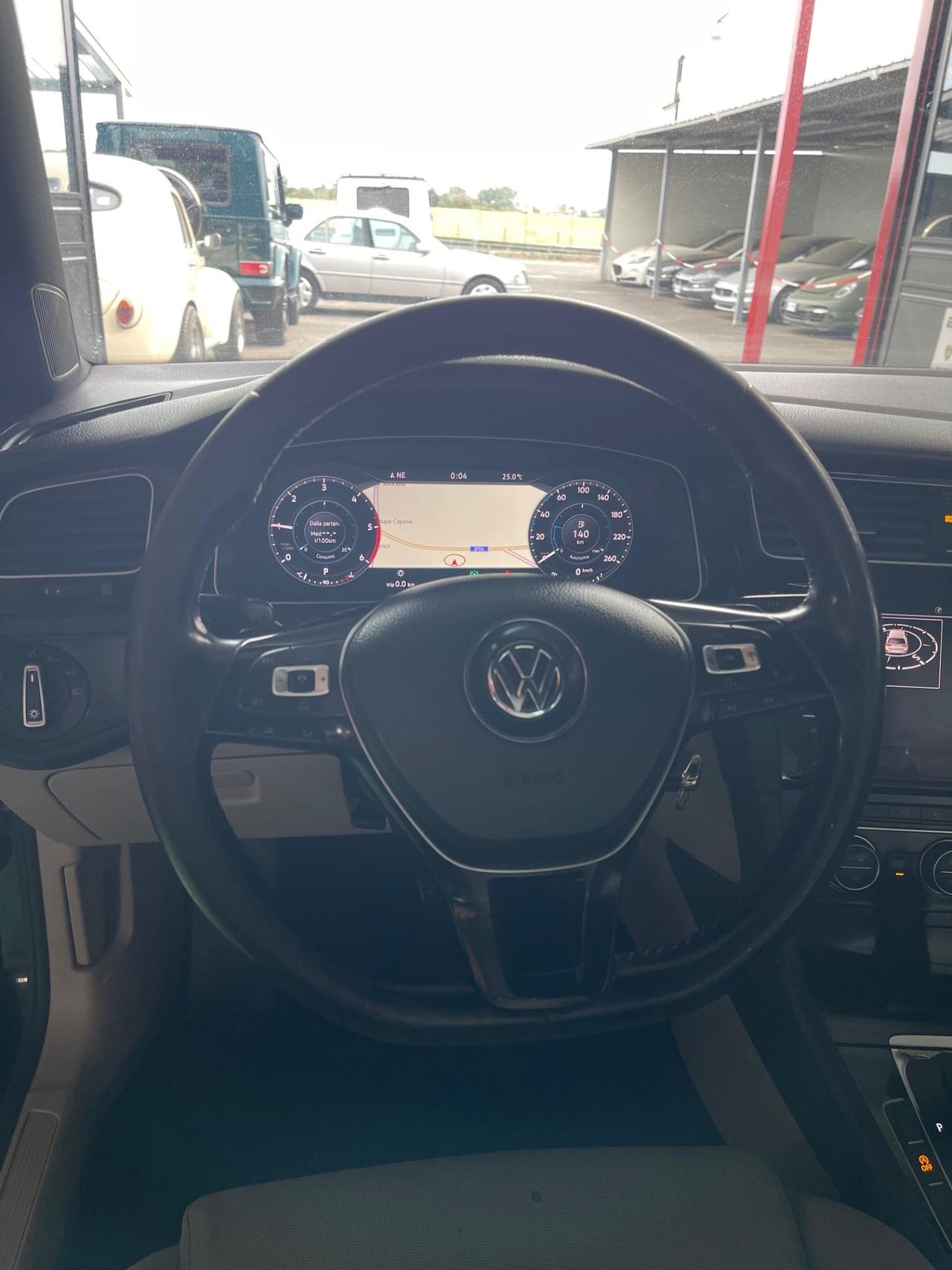 Volkswagen Golf 1.6 TDI DSG Virtual Cokpit PERMUTE RATE