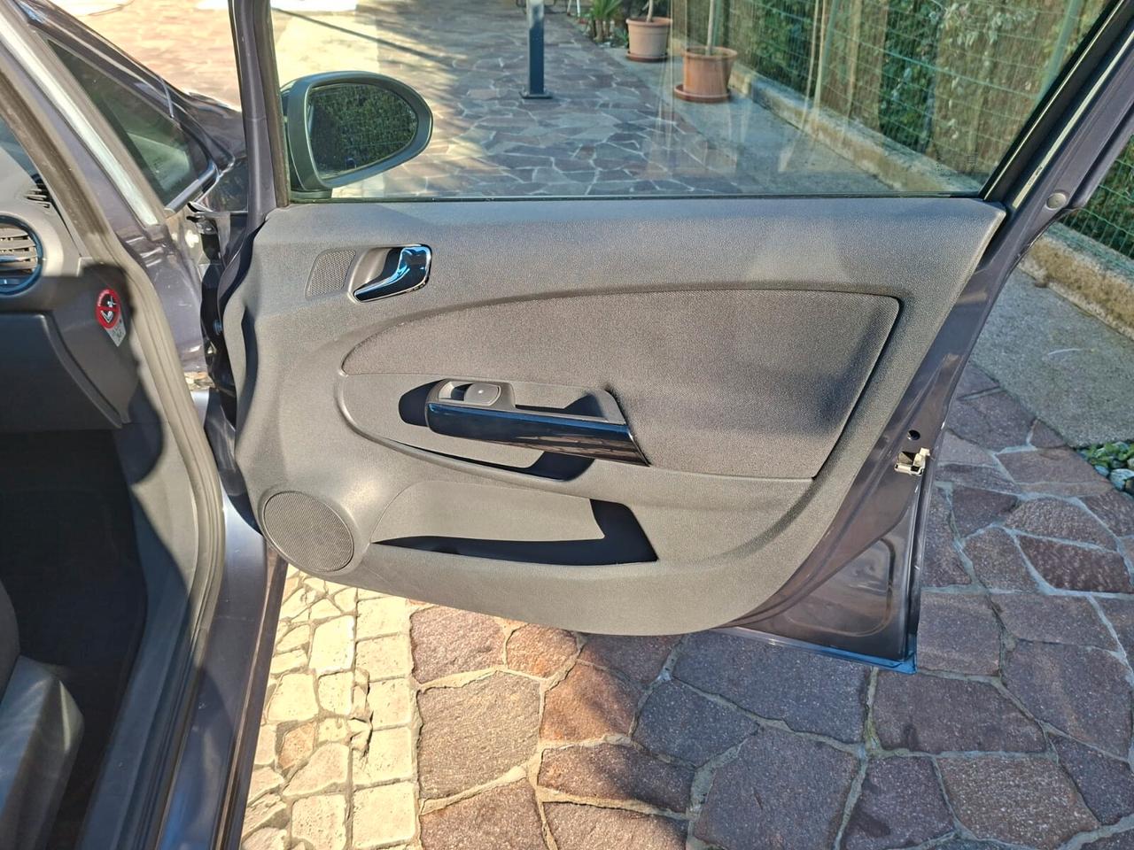 Opel Corsa 1.2 5 porte Edition