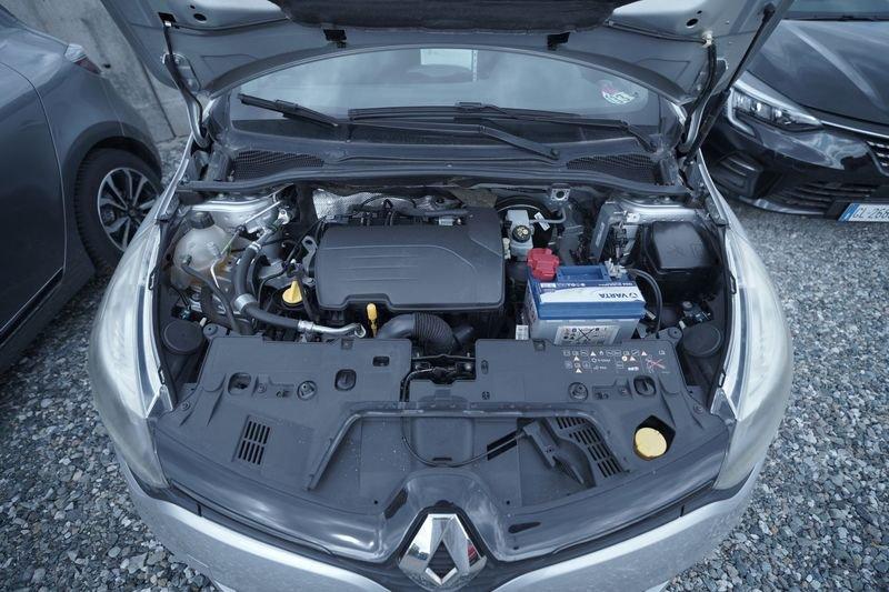 Renault Clio IV 2017 1.2 16v Zen 75cv