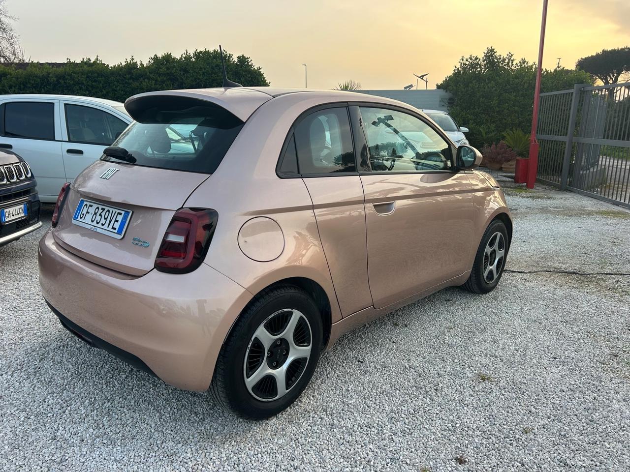 Fiat 500 500e 3+1 42 kWh Passion