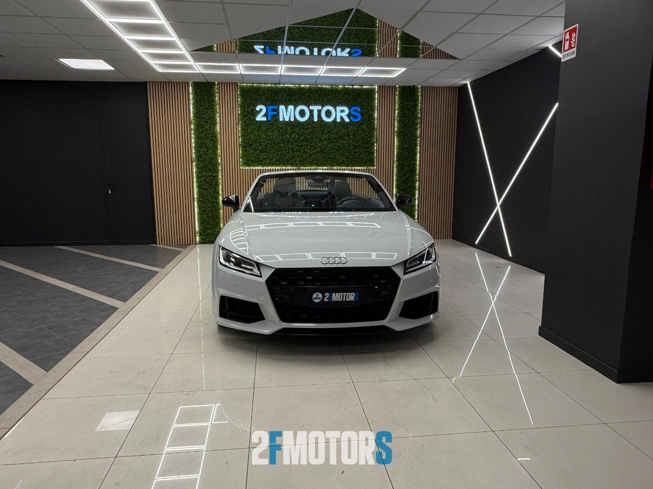 Audi TT TTS Roadster 2.0 TFSI 310 CV quattro S tronic