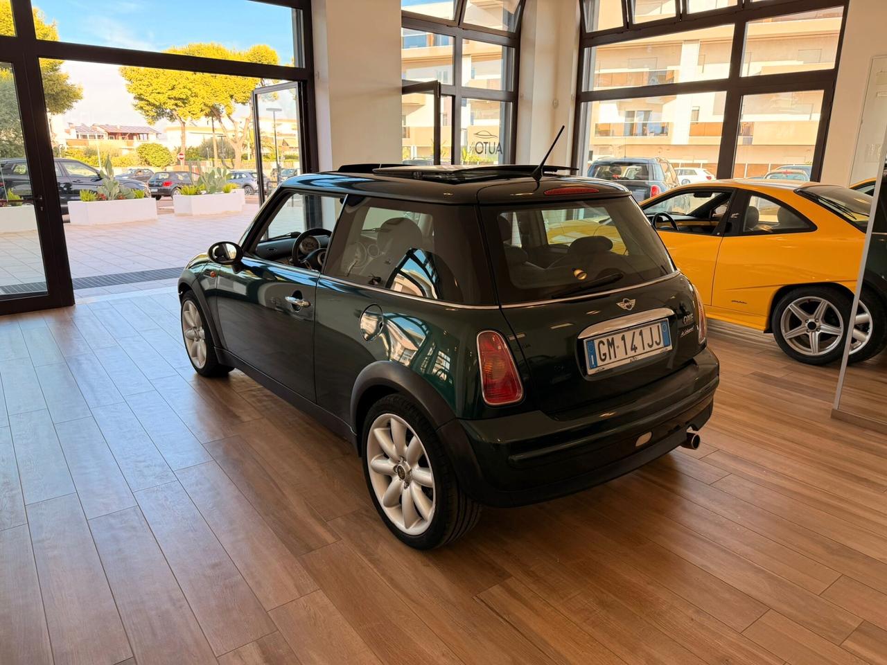 Mini 1.6 16V One