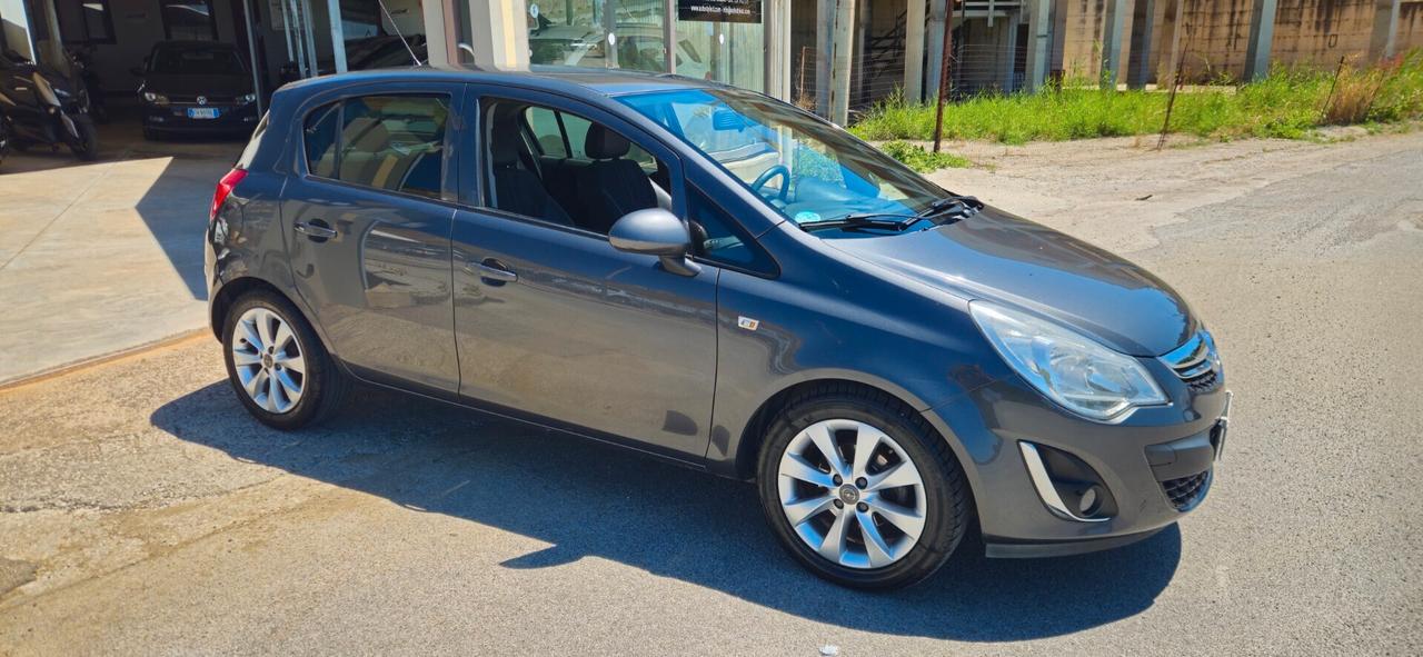 Opel Corsa 1.2 85CV 5 porte GPL-TECH