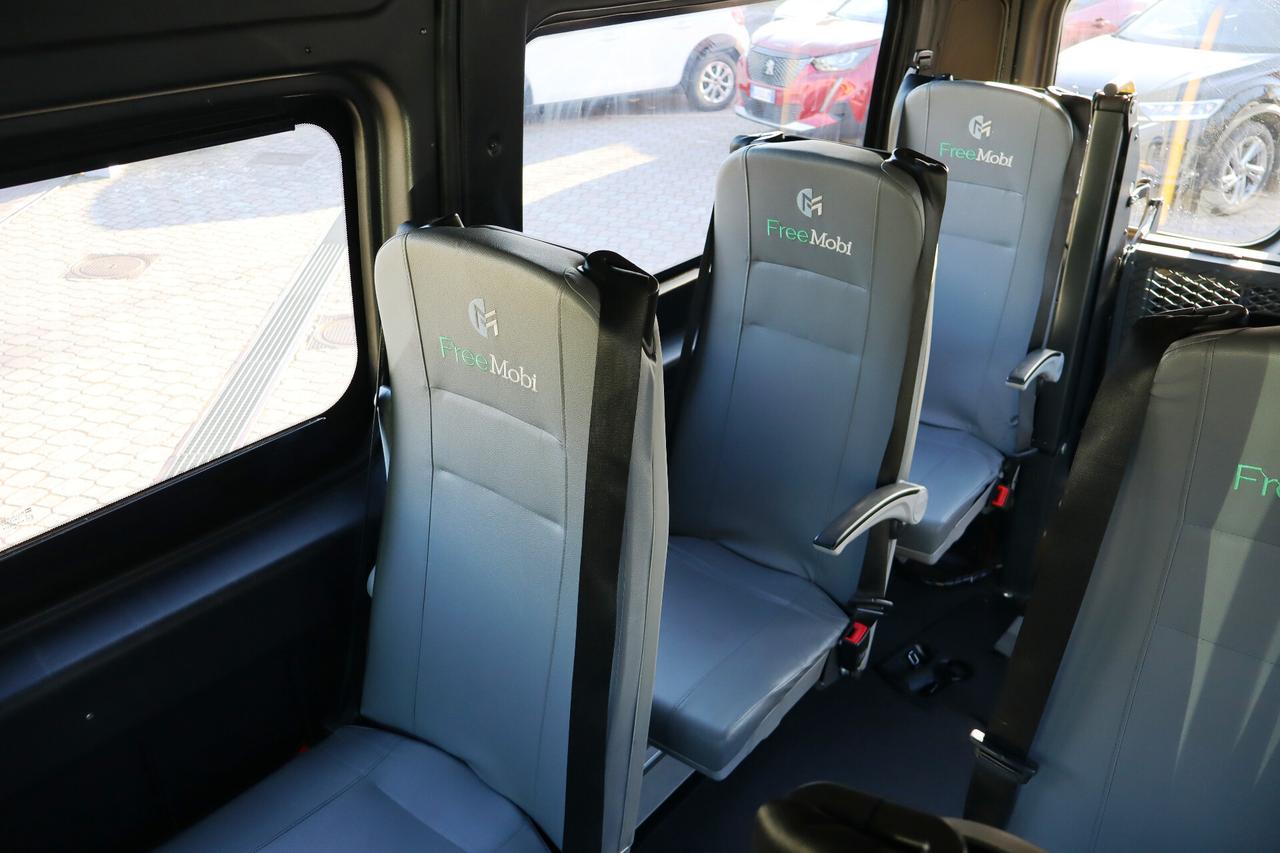 Peugeot Boxer 2.2 Bluehdi 140 Cv - Trasporto Disabili - Sollevatore Elettrico doppio braccio