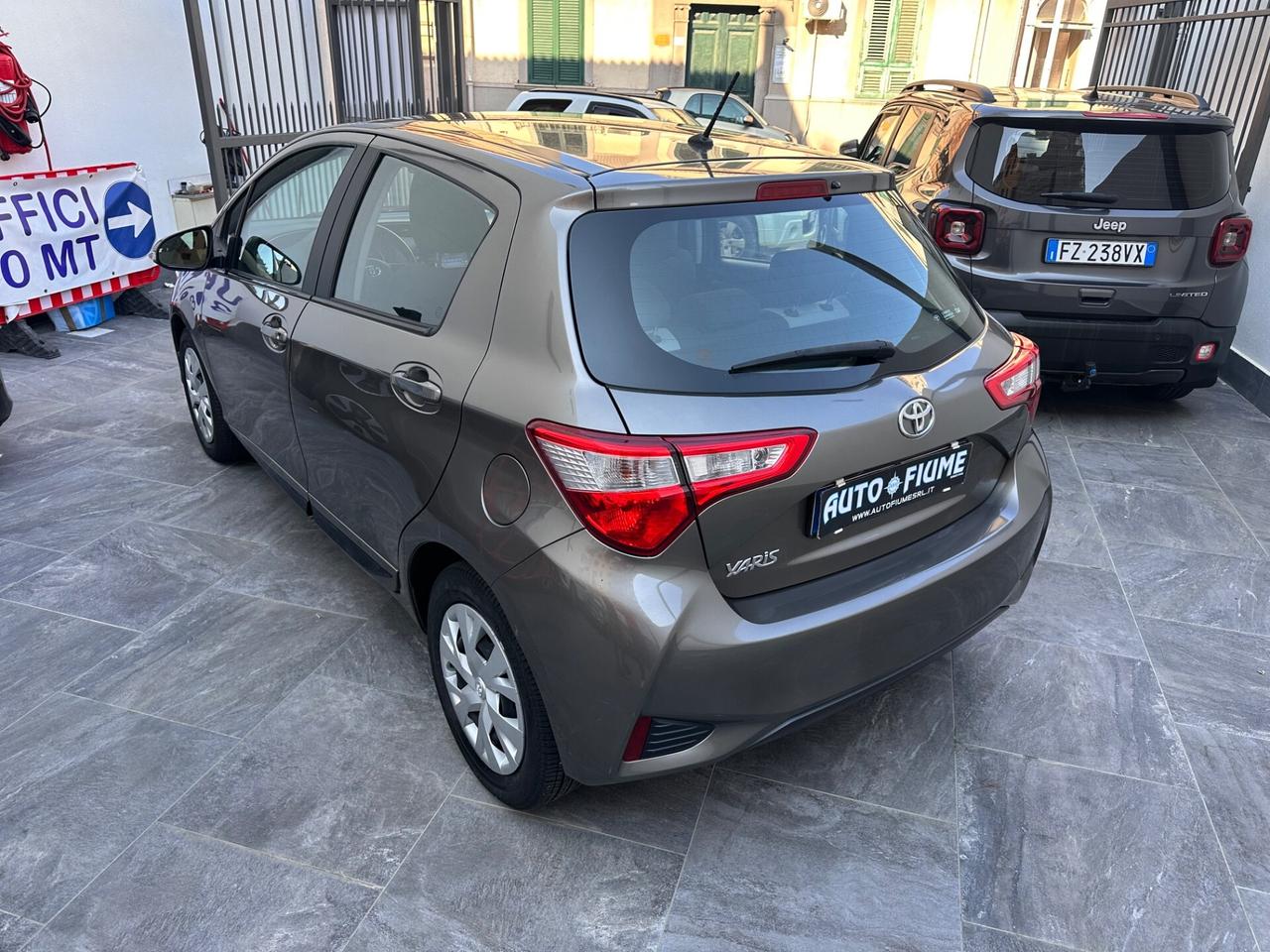 Toyota Yaris 1.5 5 porte Active