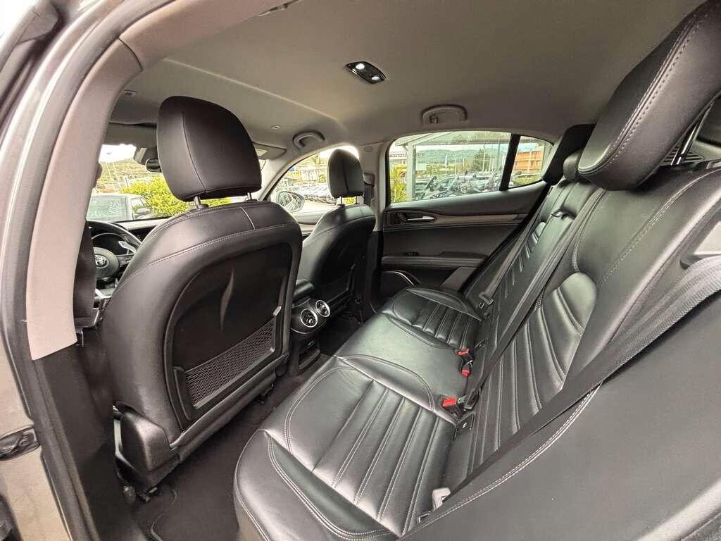 Alfa Romeo Stelvio 2.2 Turbodiesel 210 CV AT8 Q4 2017 / KM 185.000 Tua a solo 148 Euro al mese