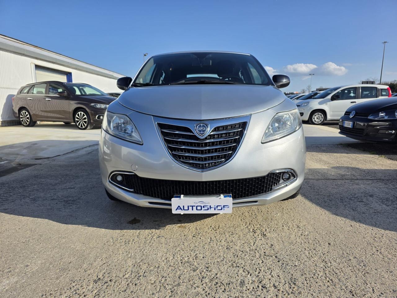 Lancia Ypsilon 1.2 69 CV 5 porte S&S Gold