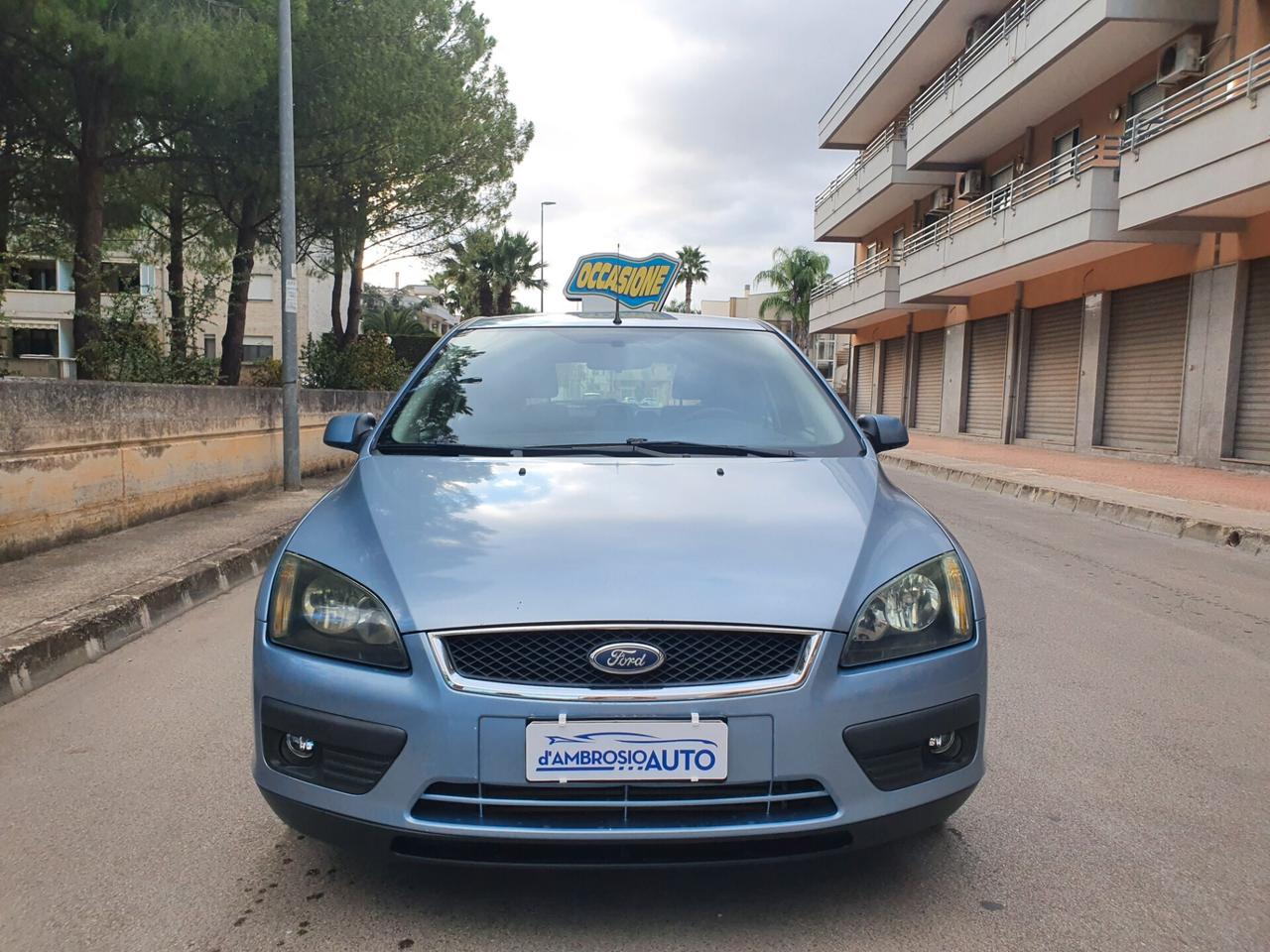 Ford Focus 1.6 TDCi 90CV Adatta a Neopatentati