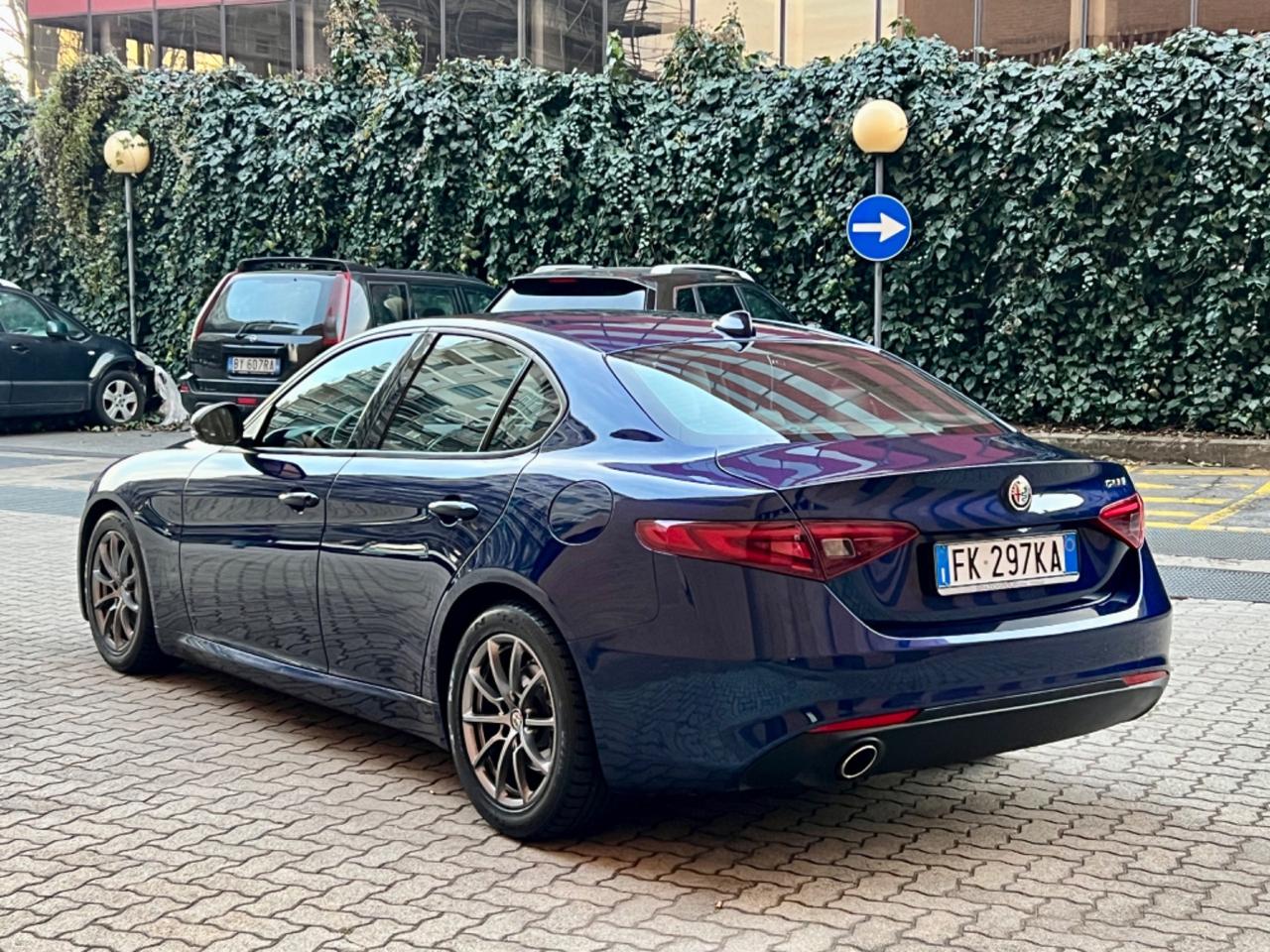 Alfa Romeo Giulia 2.2 Turbodiesel 150 CV Business Launch Edition