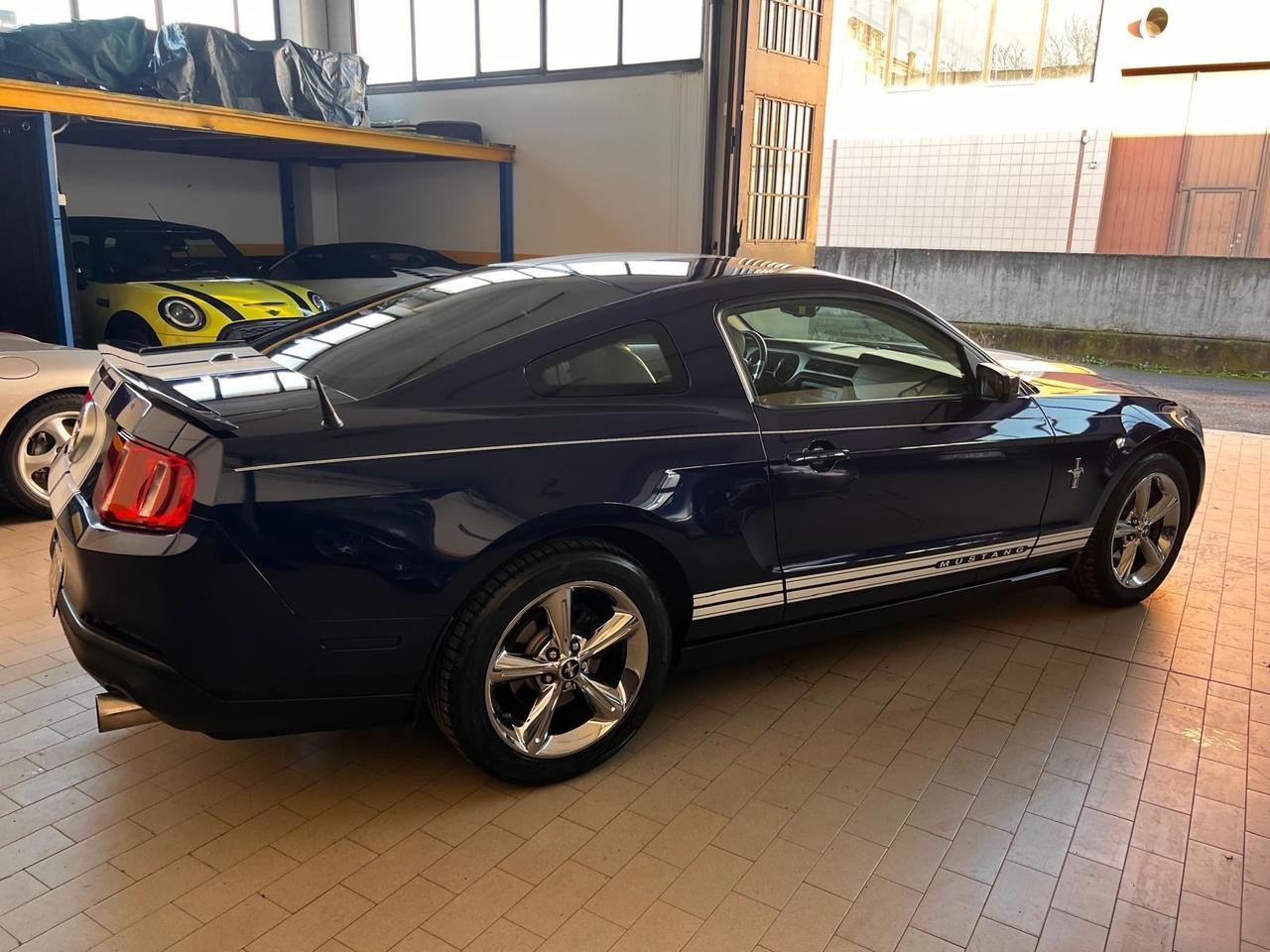 Ford Mustang 4.0 v6 first paint