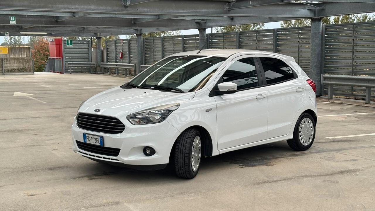 Ford Ka 1.2 Ti-VCT 85CV Black & White -