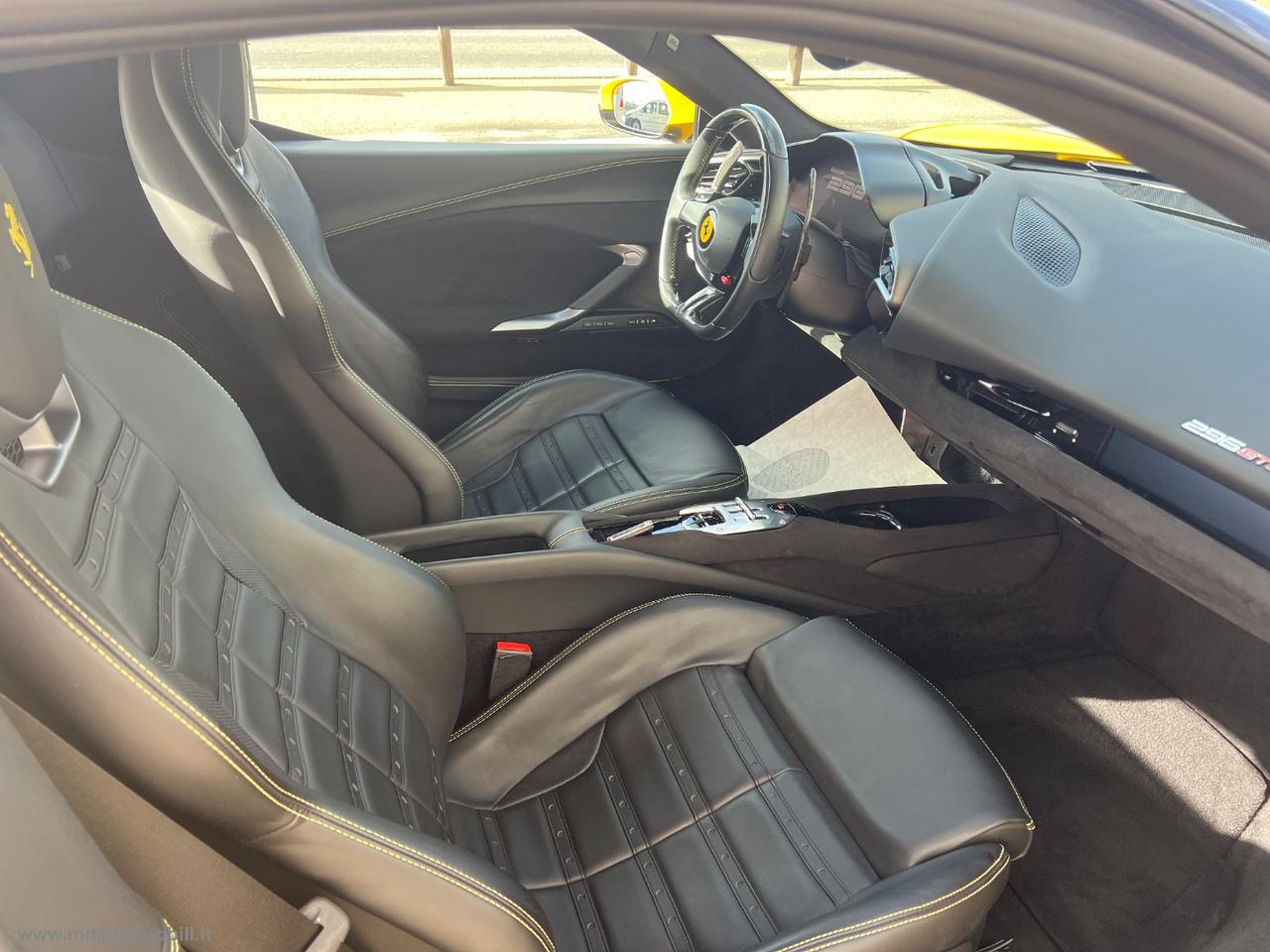 FERRARI 296 GTB CARBONIO SOLLEVATORE IVA ESPOSTA