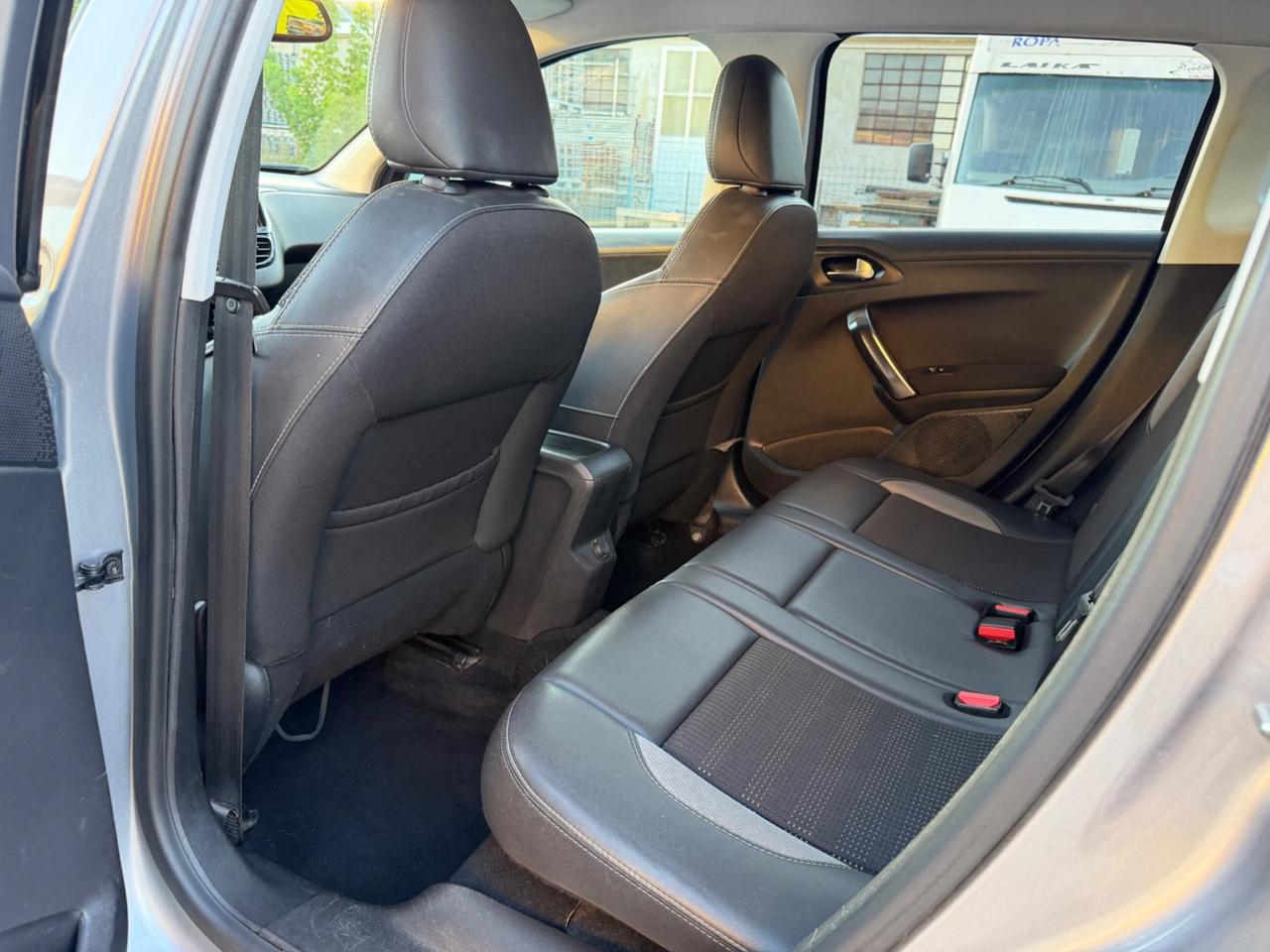 Peugeot 2008 BlueHDi 120 S&S Crossway