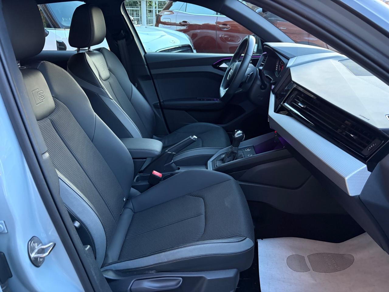 Audi A1 SPB 30 TFSI s-tronic S line - SOLO 20.186Km !!