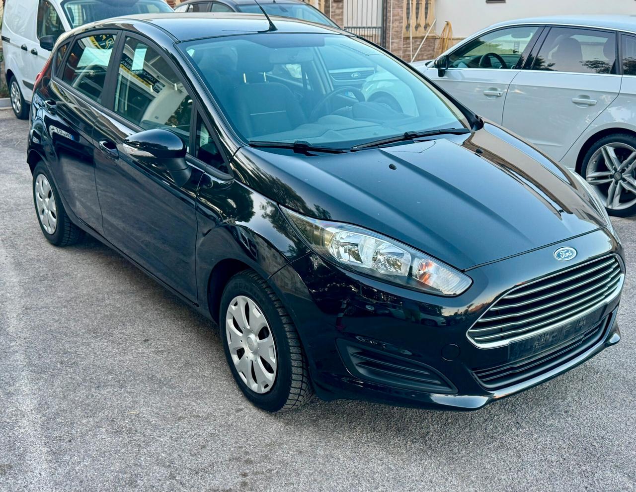 Ford Fiesta 1.5 TDCi 75CV 5 porte - Neopatentati