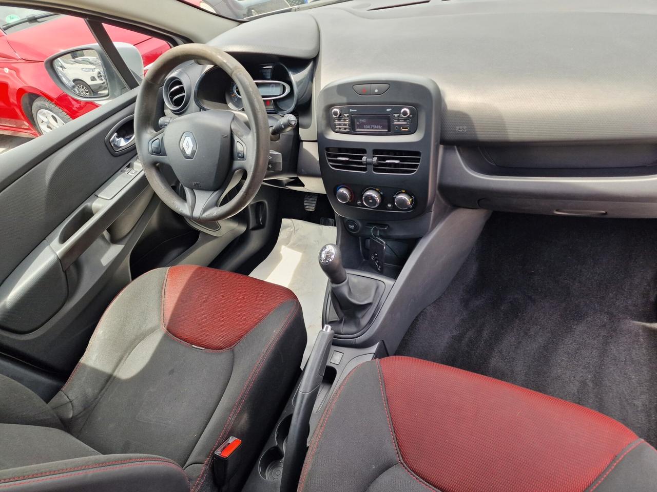Renault Clio 1.2 75CV neopatentati 2013