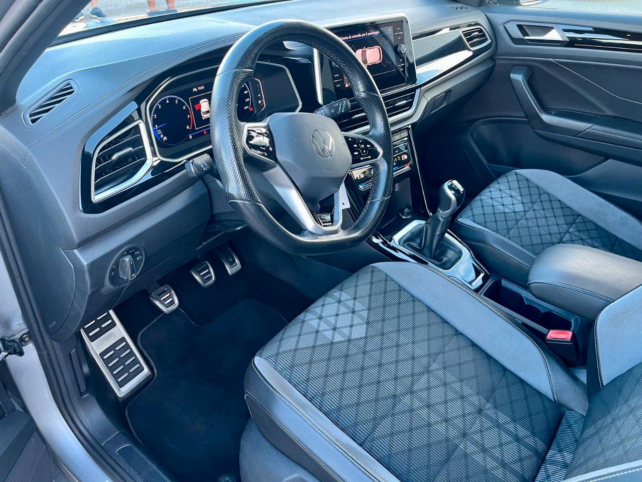 Volkswagen T-Roc 1.0 tsi R-Line 110cv