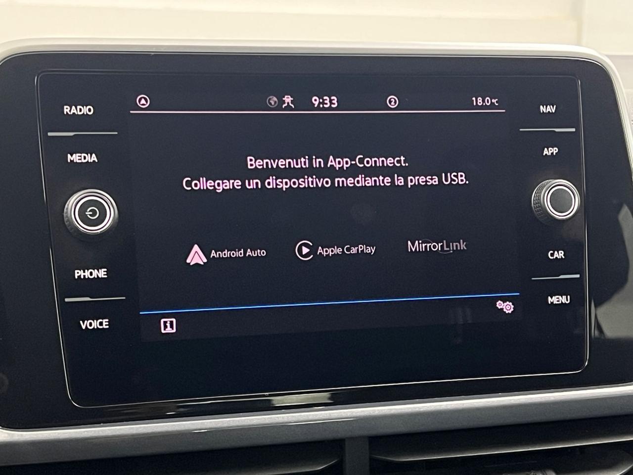 VOLKSWAGEN T-Roc 2022 T-Roc 1.0 tsi Style 110cv