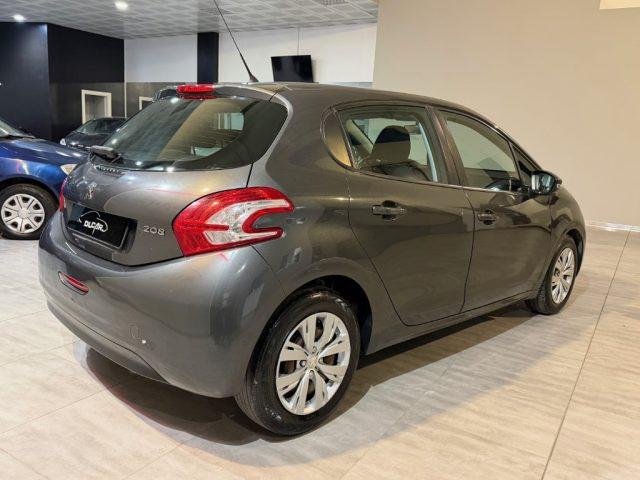 PEUGEOT 208 1.4 8V HDi 68CV 5P. Allure