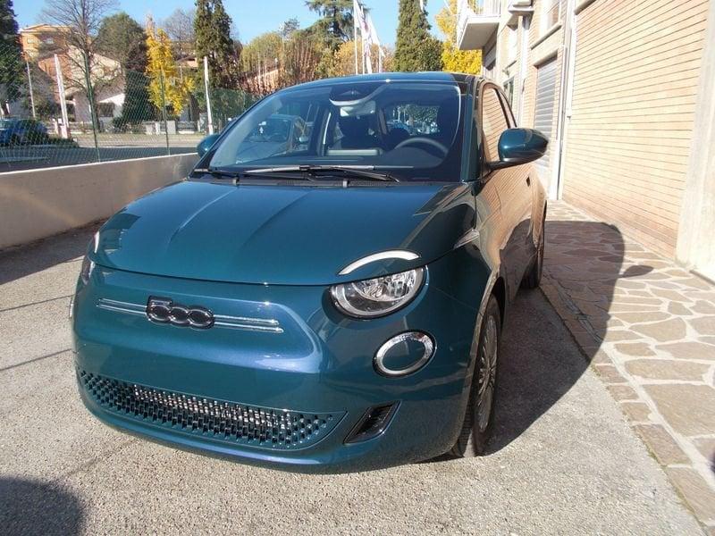 FIAT 500 Berlina 42 kWh 338.7575187 MASSARI MARCO NUOVA