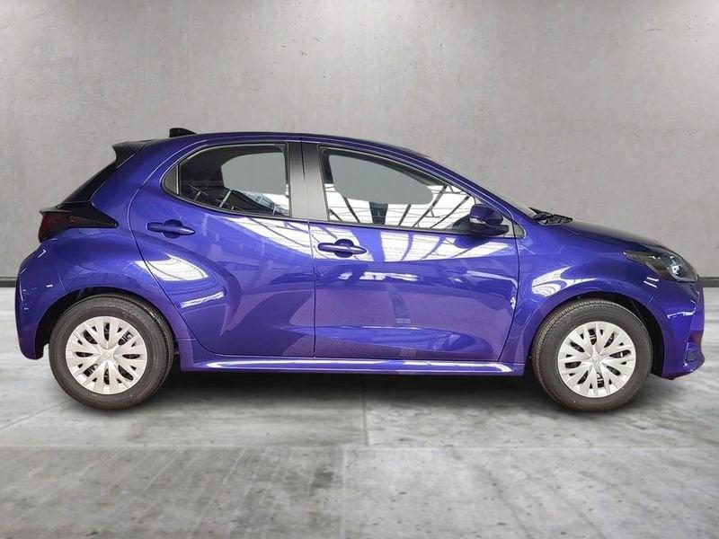 Toyota Yaris YARIS 1.5 TNGA HEV 115 E-CVT JUNIPER BLUE