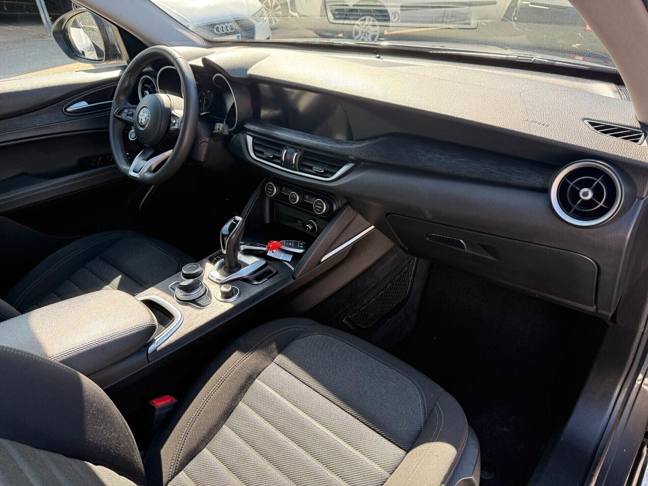 Alfa Romeo Stelvio 2.2 Turbodiesel 160 CV AT8 RWD Business