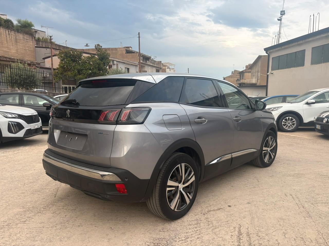 Peugeot 3008 Hybrid 225 e-EAT8 Allure Pack