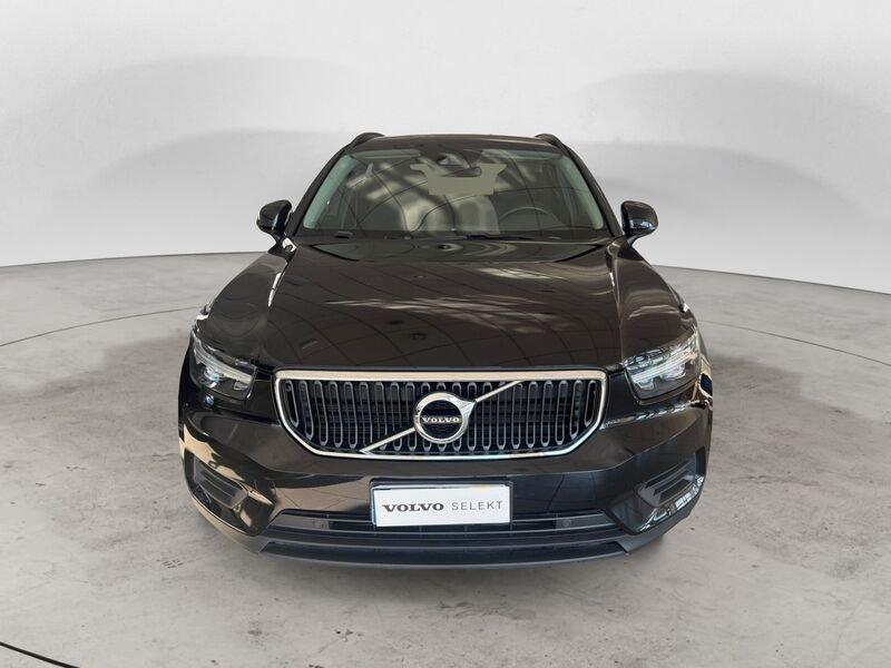 Volvo XC40 T2 129 CV Automatica LED Momentum Core