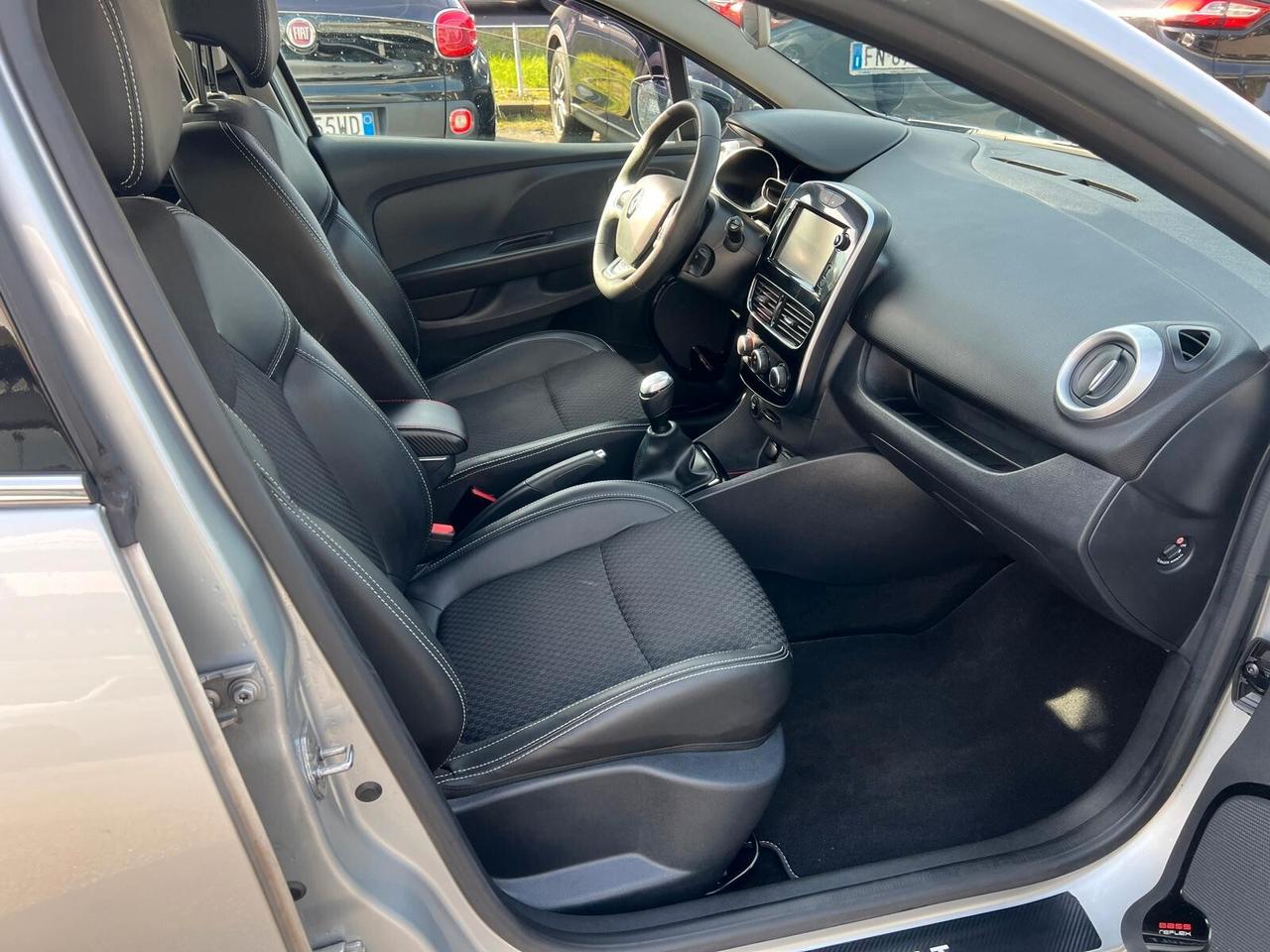 Renault Clio dCi 8V 75 CV 5 porte Moschino Intens