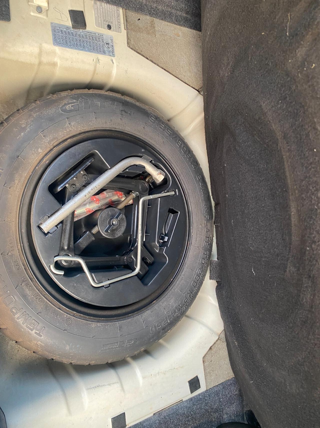 LANCIA Ypsilon 1.3 Mjt 95Cv 5p. Silver PDC Posteriori