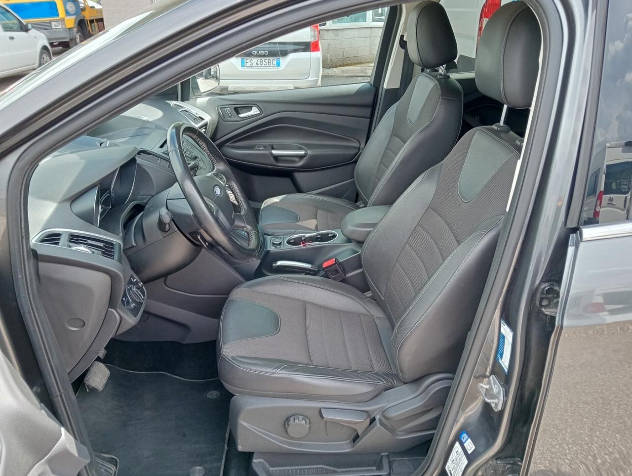 Ford Kuga 1.5ecob. TITANIUM 4X4 Automatica