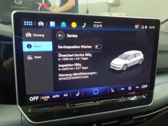 VOLKSWAGEN Golf 2.0 TDI 150CV DSG Goal Fari IQ, Navi, Retrocamera