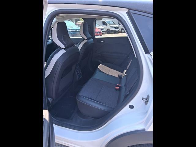 RENAULT Captur E-TECH Hybrid 145 TECHNO