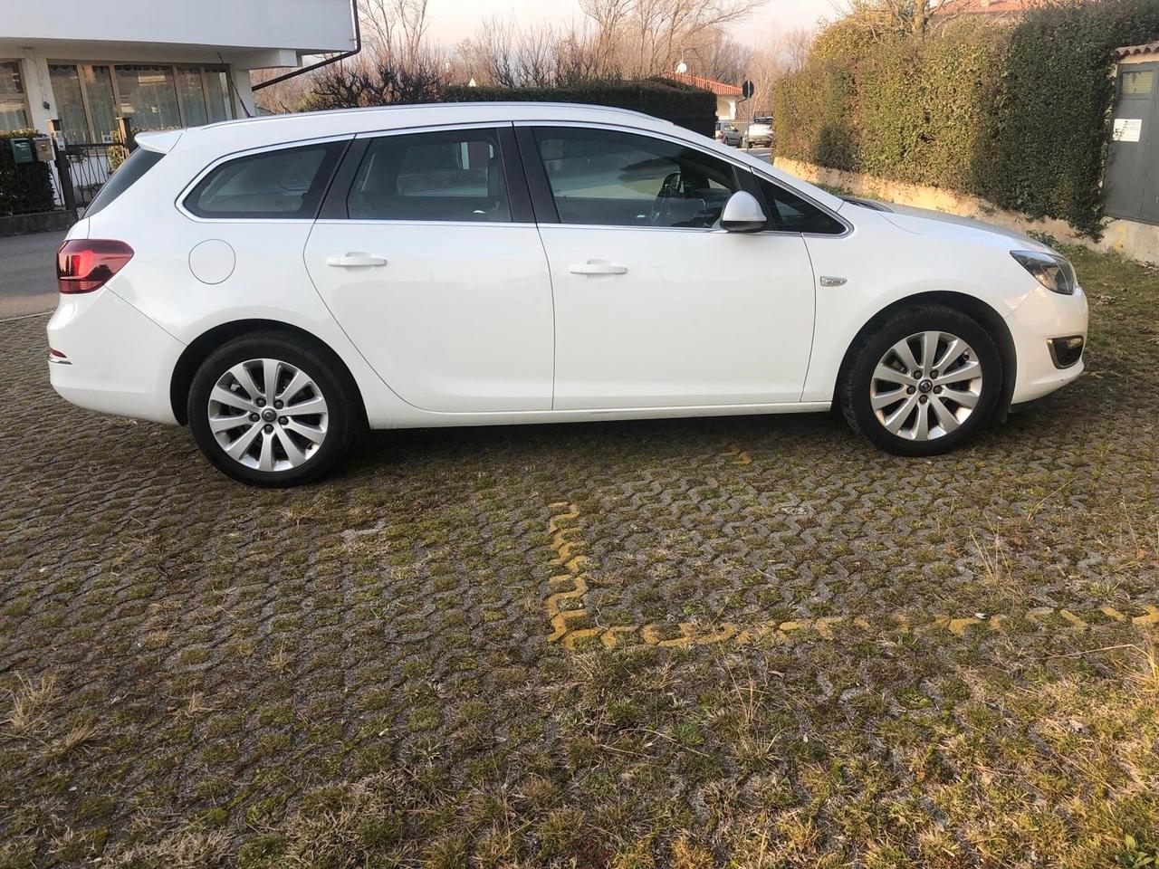 Opel Astra 1.7 CDTI 110CV Sports Tourer Elective