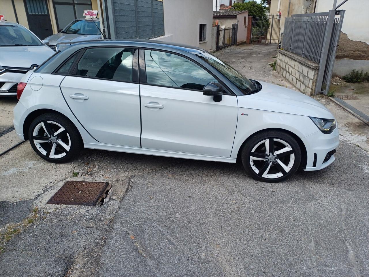 Audi A1 SPB 1.6 TDI S Tronic Attraction S Line Edition Plus