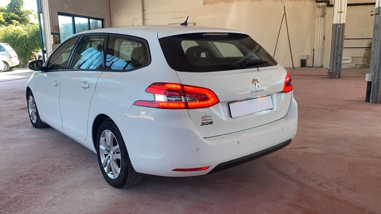 Peugeot 308 BlueHDi 100 S&S SW Active