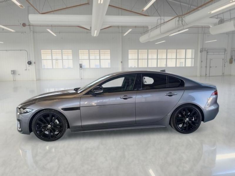 JAGUAR XE 2.0D D204 MHEV R-DYNAMIC S AUTO 4 PORTE BERLINA