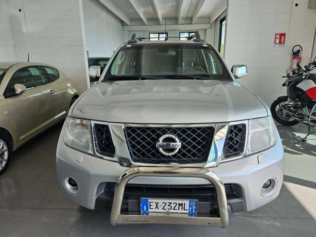 Nissan Navara 2.5 dci d.cab LE PLUS AUTOMATICO 4X4