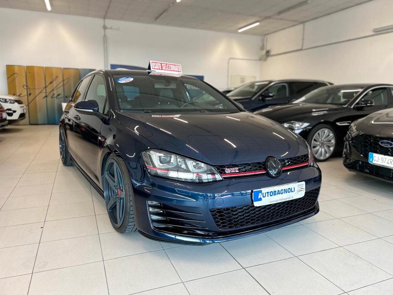 Volkswagen Golf GTI Performance 2.0 TSI 230 CV DSG 5p.