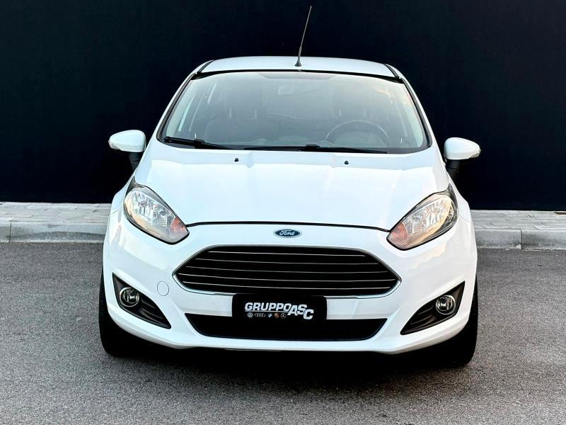 Ford Fiesta 5 Porte 1.2 BENZ 60 CV ADATTA A NEOPATENTATI