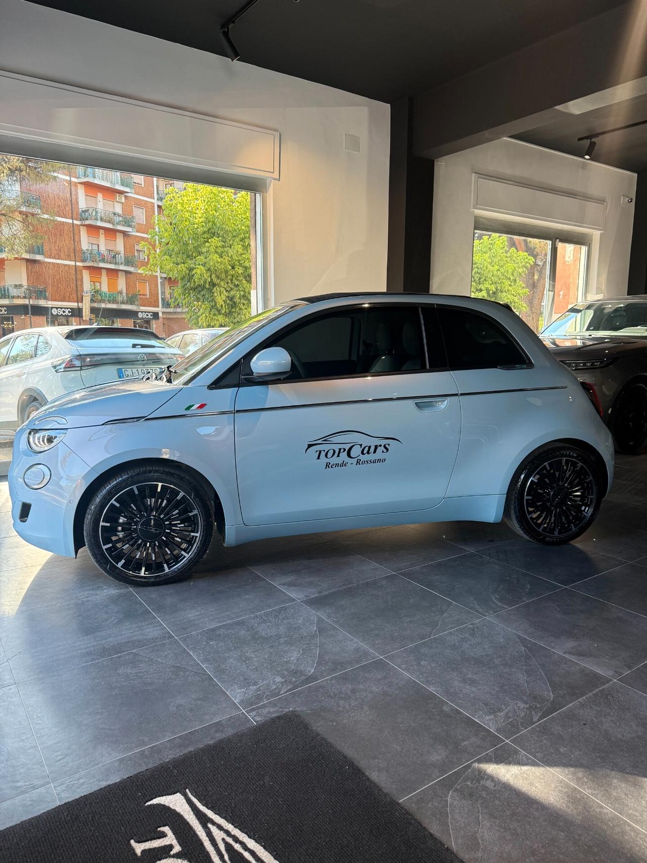 Fiat 500 500e Cabrio 42 kWh La Prima