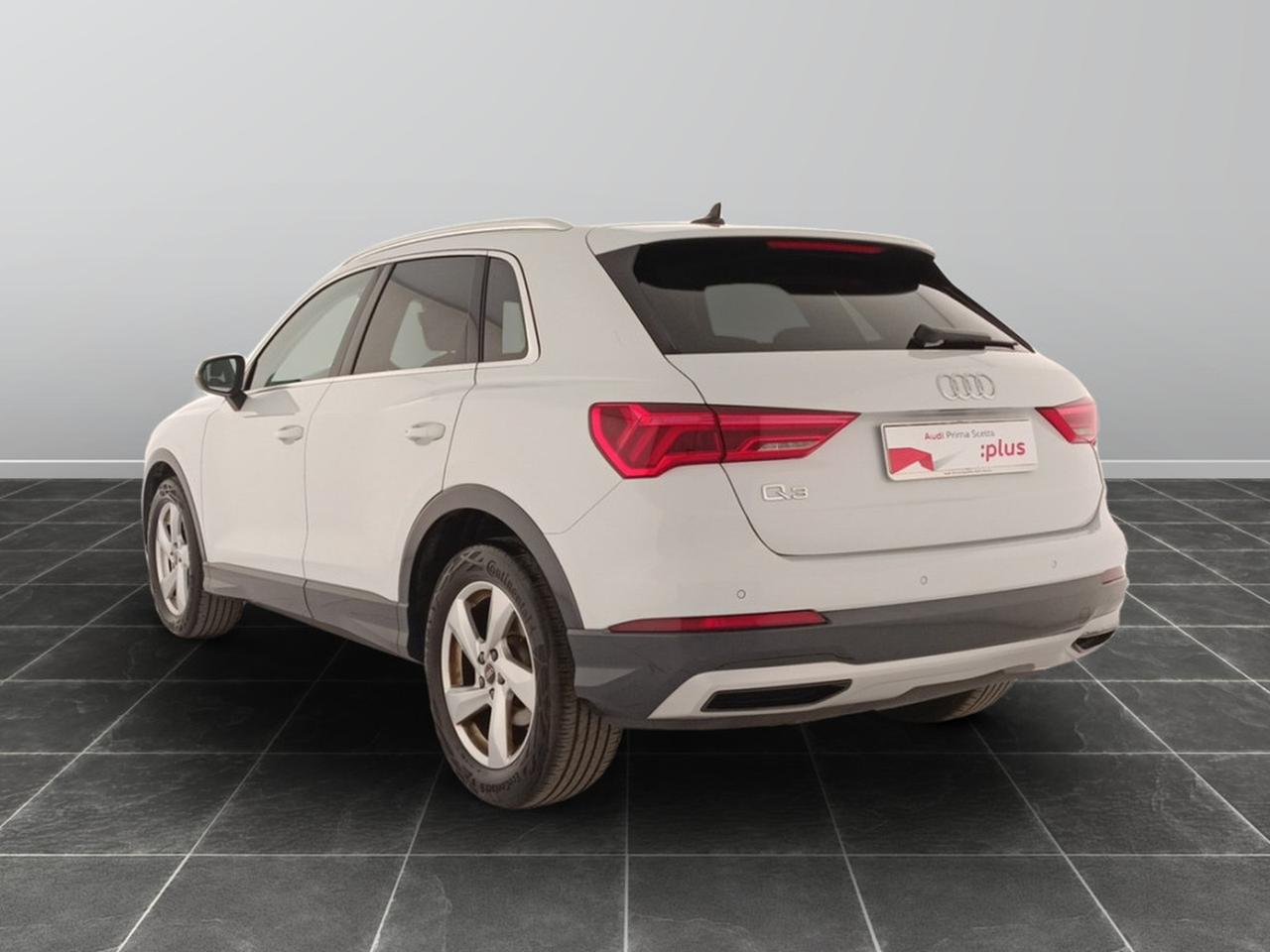 Audi Q3 35 2.0 tdi business advanced s tronic