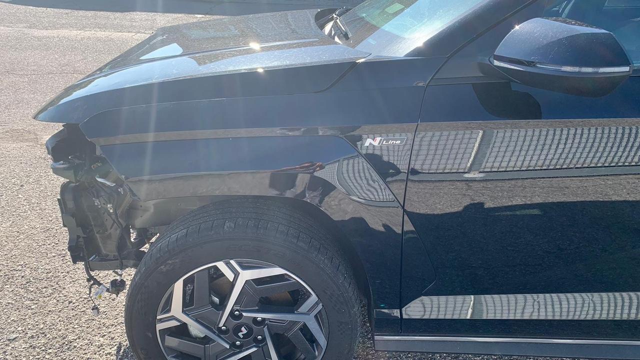 Hyundai Kona HEV 1.6 DCT NLine, incidentata!!